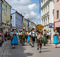 fileadmin/roha/images_galerie/orte_landschaft/Teisendorf/Gaufest-GauverbandI-Freitag14.-Sonntag23.Juli2023/BR-GAUFEST-TEIS-2023-3-1138-28-D-roha-Tracht-Gaufest-.png