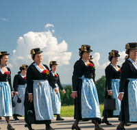 fileadmin/roha/images_galerie/orte_landschaft/Teisendorf/Weildorf/Weildorf-Trachtenfest/BR-TRACHT-FEST-WEIL-18062017-0933-04-D-roha-Brauchtum-Trachtenfest-Weildorf.png