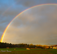 fileadmin/roha/images_galerie/Baum-natur-garten/Natur-Himmel-Nachthimmel/LANDS-HIM-REG-BO-0001-D-roha-Landschaft-Himmel-Regenbogen.png