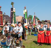 fileadmin/roha/images_galerie/orte_landschaft/Anger/Anger-Trachten-Musik-Fest/BR-FEST-ANG-MUS-TRACH-2018-08-19-1118-03-D-roha-Brauchtum-Fest-Anger-Trachtenverein-Musikkapelle-Festplatz.png