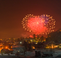 fileadmin/roha/images_galerie/Freizeit-Sport/Biathlon/RUH-FEUERWERK-0001-D-roha-Ruhpolding-Winter-Feuerwerk.png