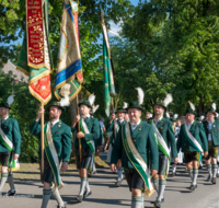 fileadmin/roha/Gautrachtenfest/Bilderglalerie/Gaufest-2023/Gauheimatabend/BR-GAUFEST-TEIS-2023-2-1747-1-D-M-roha-Tracht-Gaufest-Teisendorf-Totengedenken.png