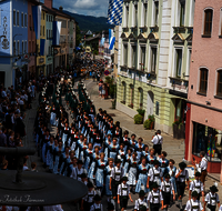 fileadmin/roha/images_galerie/orte_landschaft/Teisendorf/Gaufest-GauverbandI-Freitag14.-Sonntag23.Juli2023/BR-GAUFEST-TEIS-2023-3-1138-22-D-roha-Tracht-Gaufest-Teisendorf.png