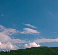 fileadmin/roha/images_galerie/Baum-natur-garten/Natur-Himmel-Nachthimmel/LANDS-HIM-0014-D-roha-Landschaft-Foehn-Himmel-Wolken.png