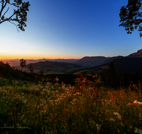 fileadmin/roha/images_galerie/stimmung-Sonne/Sonnenaufgang/SO-AU-ANG-TEISB-STOISSB-0001-0552-D-roha-Sonnenaufgang-Anger-Stoissberg-Neuhaus.png