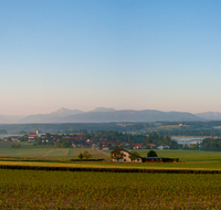 fileadmin/roha/images_galerie/orte_landschaft/Waging/WAG-SEE-PAN-0001-D-roha-Waginger-See-Panorama-Bicheln-Tettenhausen-Tachinger-See.png